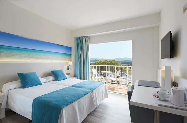 hotelkamer inspire invisa hotel es pla in san antonio ibiza Hotelkamer inspire van Invisa Hotel Es Pla in San Antonio, Ibiza