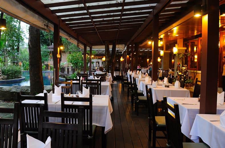 Restaurant van Khao Lak Merlin Beach Resort in Khao Lak, Thailand