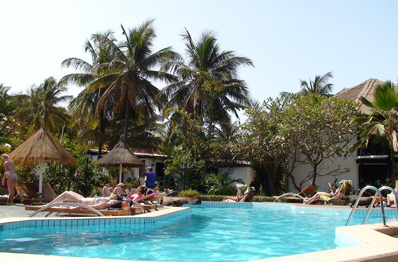 zwembad hotel bakotu in kotu gambia Zwembad van Hotel Bakotu in Kotu, Gambia