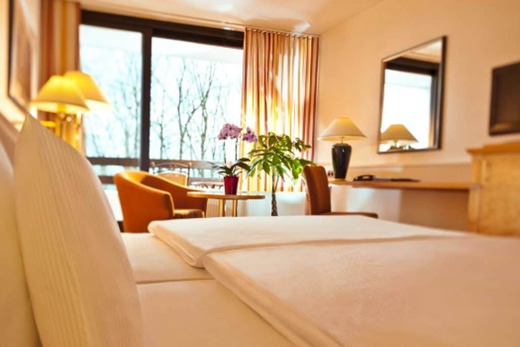 hotelkamer dorint hotel en sportresort arnsberg in arnsberg duitsland Hotelkamer van Dorint Hotel & Sportresort Arnsberg in Arnsberg, Duitsland