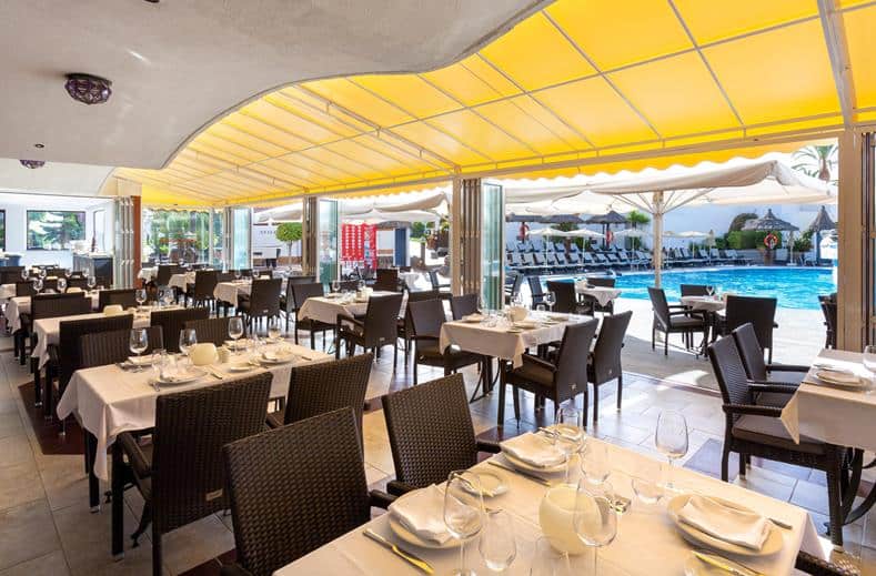 restaurant aparthotel barbacan in playa del ingles gran canaria Restaurant van Aparthotel Barbacan in Playa del Ingles op Gran Canaria