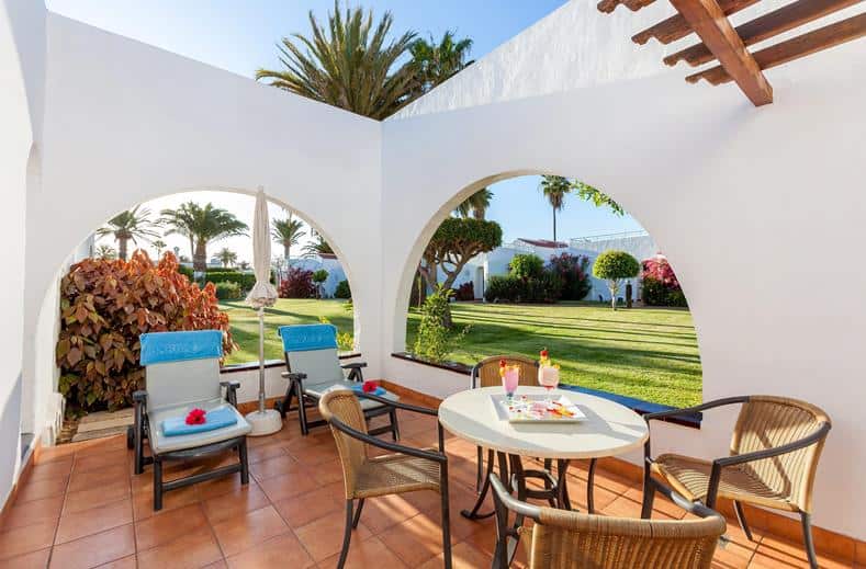 terras aparthotel barbacan in playa del ingles gran canaria terras van Aparthotel Barbacan in Playa del Inglés, Gran Canaria
