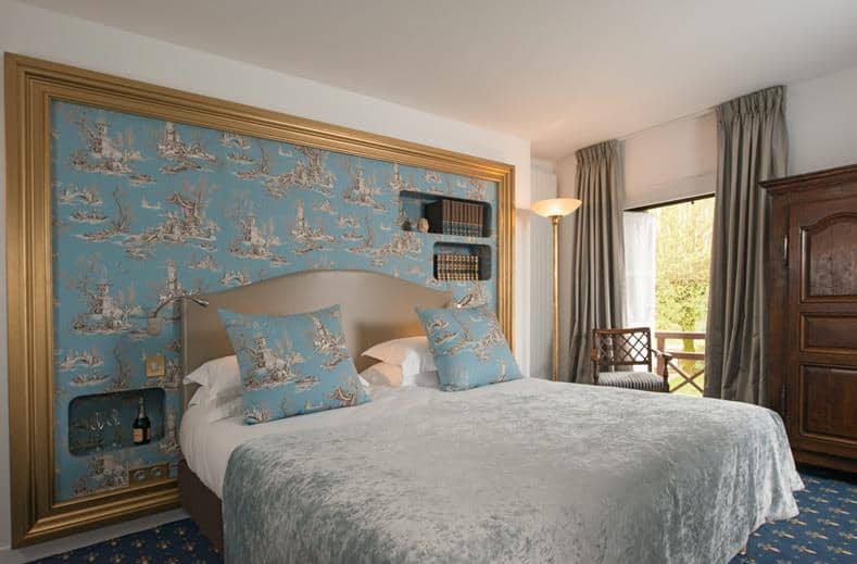 hotelkamer hotel le manoir du lys in bagnoles de lorne frankrijk Hotelkamer van Hotel Le Manoir Du Lys in Bagnoles-De-L'Orne, Frankrijk