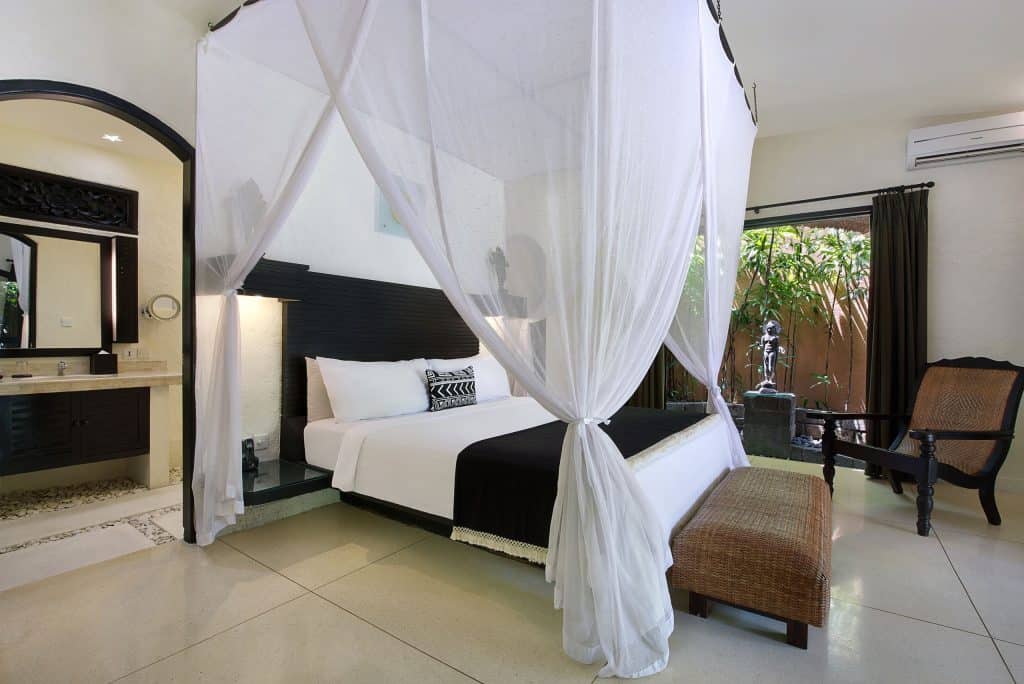 hotelkamer impiana private villas seminyak in seminyak bali Hotelkamer van Impiana Private Villas Seminyak in Seminyak, Bali
