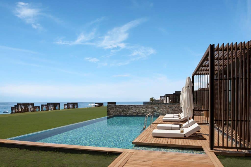 Prive zwembad van Maxx Royal Kemer Resort in Kiris, Turkije