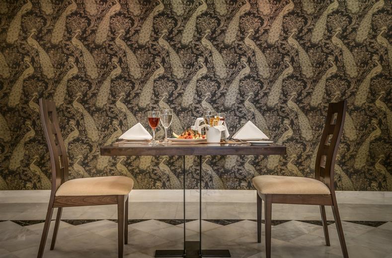 restaurant elegance luxury executive suites in tsilivi zakynthos Restaurant van Elegance Luxury Executive Suites in Tsilivi, Zakynthos