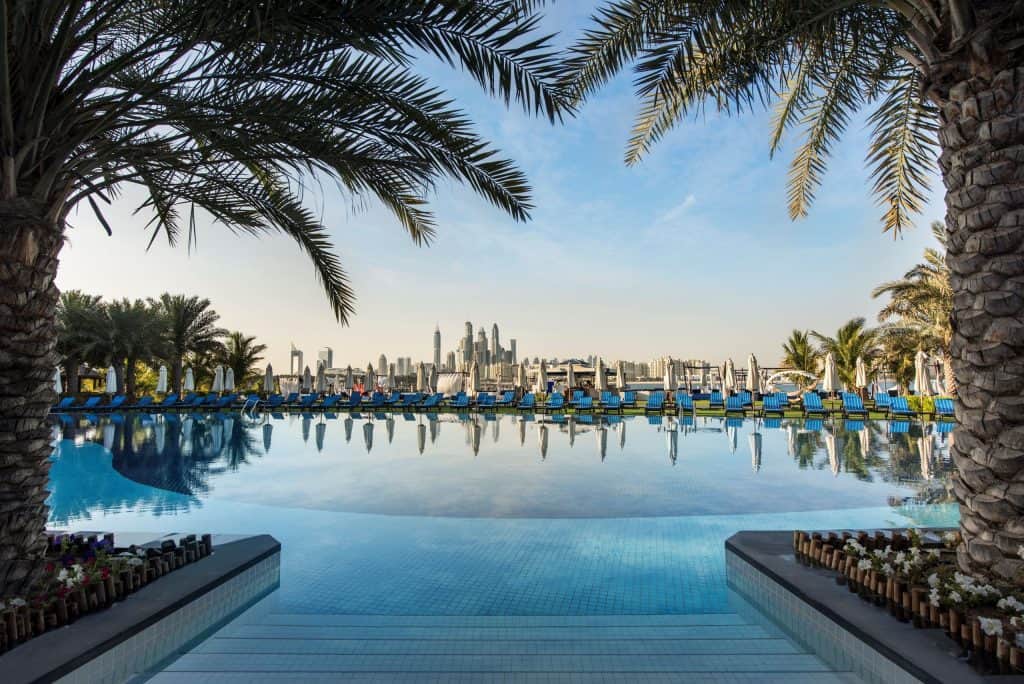 rixos the palm in dubai verenigde arabische emiraten Zwembad van Rixos The Palm in Dubai, Verenigde Arabische Emiraten