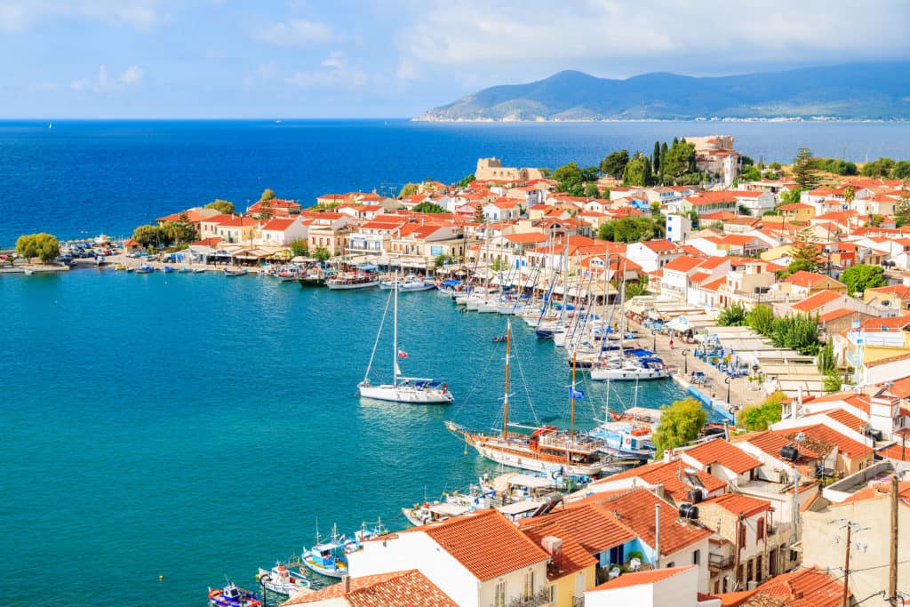 uitzicht over de stad pythagorion op samos Uitzicht over de stad Pythagorion op Samos