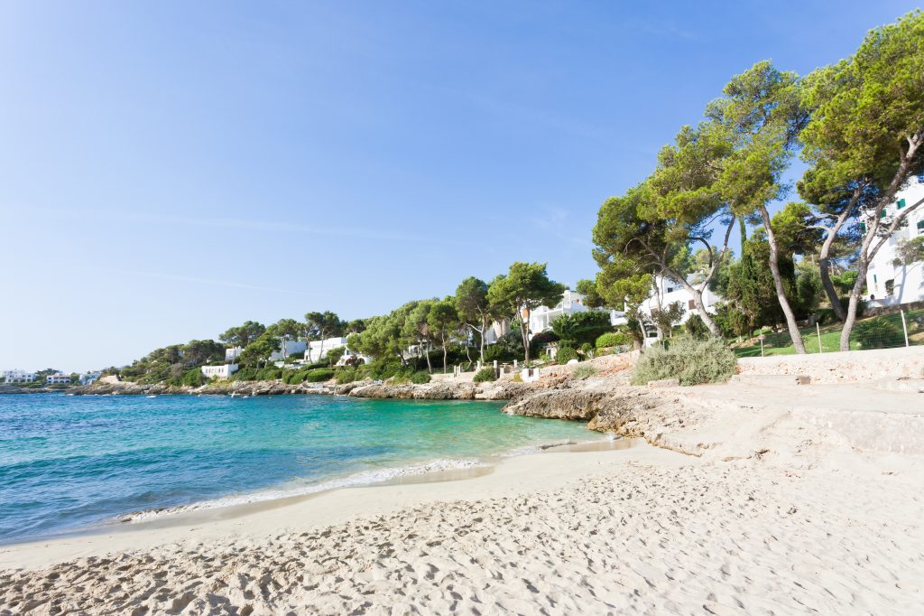 zandstrand cala d or mallorca Zandstrand van Cala d’Or op Mallorca
