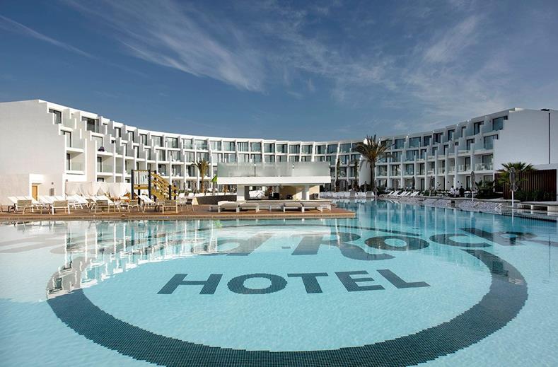 zwembad hard rock hotel ibiza in playa den bossa spanje Hard Rock Hotel Ibiza in Playa D'en Bossa, Spanje