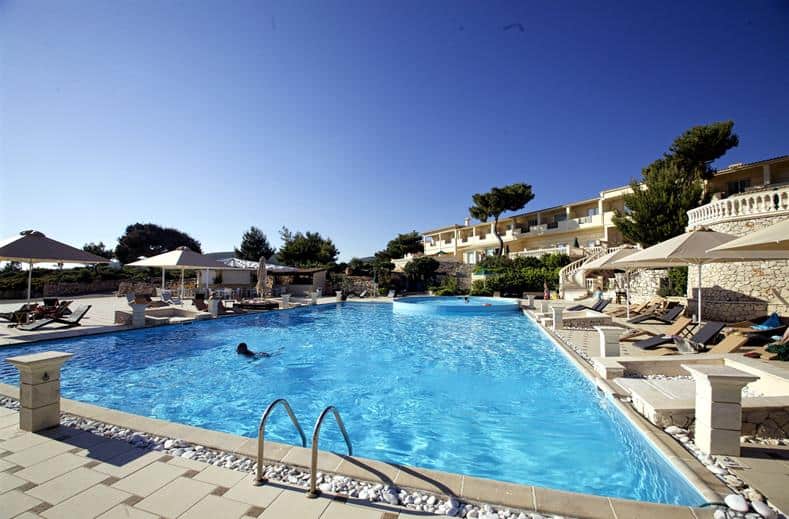zwembad mabely grand hotel in kampi zakynthos Zwembad van Mabely Grand hotel in kampi, Zakynthos