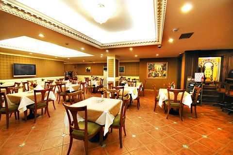 restaurant hotel golden crown in istanbul turkije Restaurant van hotel Golden Crown in Istanbul, Turkije