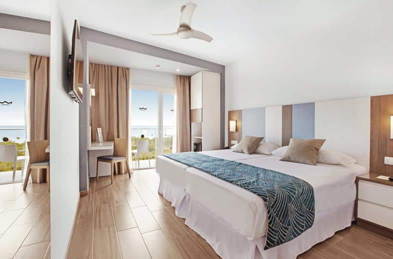 hotelkamer riu festival in playa de palma mallorca Hotelkamer van RIU Festival in Playa de Palma, Mallorca