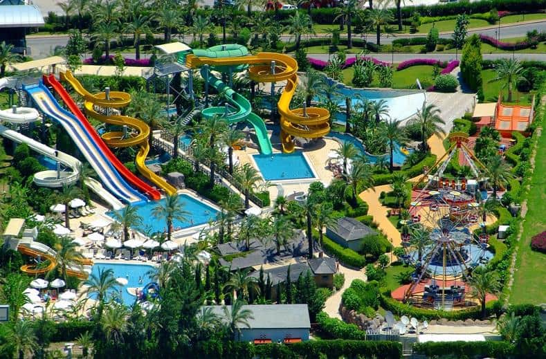 waterpark kermis royal wings in antalya turkije Waterpark en kermis van Royal Wings in Antalya, Turkije