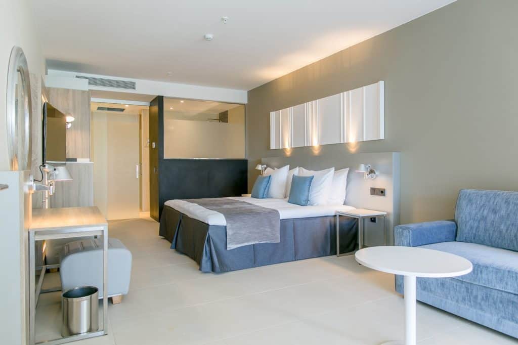 hotelkamer radisson blu resort spa in puerto de mogan gran canaria spanje Hotelkamer van Radisson Blu Resort & Spa in Puerto de Mogán, Gran Canaria, Spanje