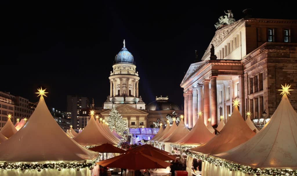 kerstmarkt gendarmenmarkt berlijn duitsland 1 Kerstmarkt op de Gendarmenmarkt in Berlijn, Duitsland