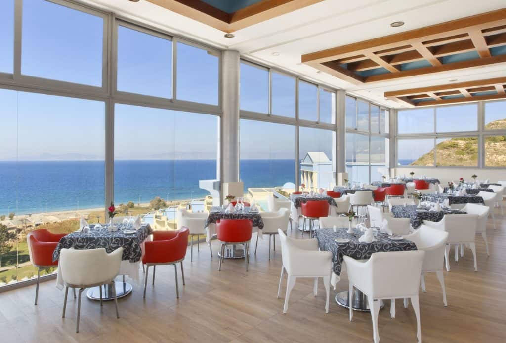 restaurant atrium platinum resort spa in ixia rhodos griekenland Restaurant van Atrium Platinum Resort & Spa in Ixiá, Rhodos, Griekenland