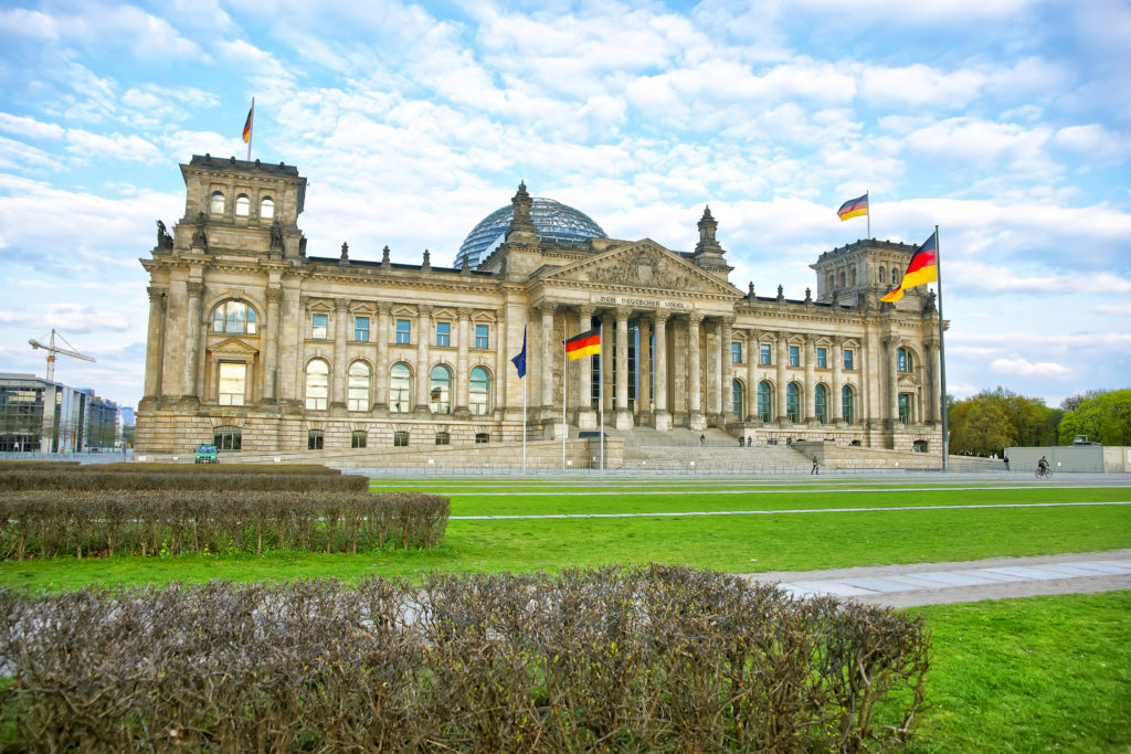 uitzicht reichstag berlijn duitsland Uitzicht op de Reichstag in Berlijn, Duitsland