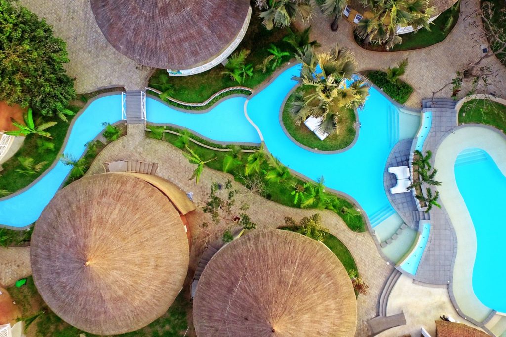 zwembaden balafon beach resort in kololi western gambia Zwembaden van Balafon Beach Resort in Kololi, Western, Gambia