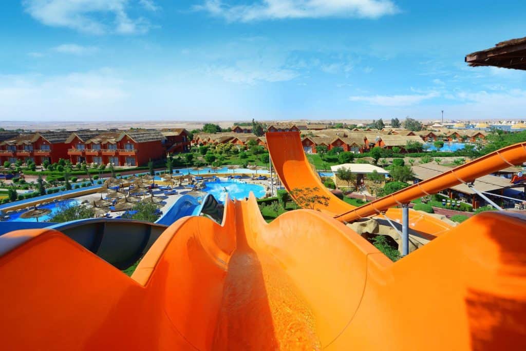 glijbanen jungle aqua park in hurghada rode zee egypte Waterpark van Jungle Aqua Park in Hurghada, Rode Zee, Egypte