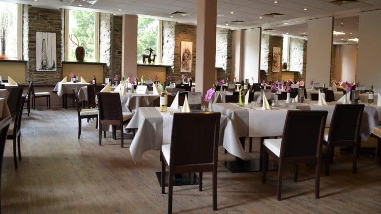 restaurant michel en friends hotel monschau in monschau noordrijn westfalen duitsland Restaurant van Michel en Friends Hotel Monschau in Monschau, Noordrijn-Westfalen, Duitsland