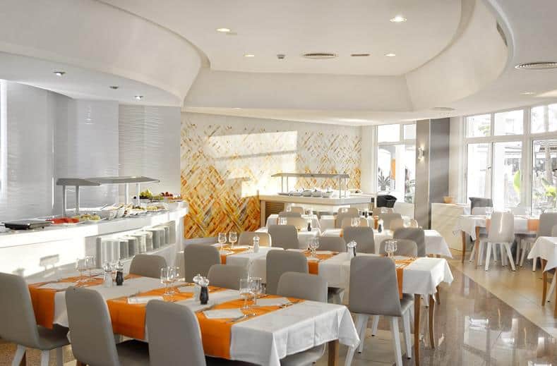 restaurant suneo club waikiki in playa del ingles gran canaria spanje Restaurant van Suneo Club Waikiki in Playa del Inglés, Gran Canaria, Spanje