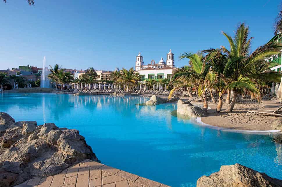 zwembad lopesan villa del conde in maspalomas gran canaria spanje Zwembad van Lopesan Villa del Conde in Maspalomas, Gran Canaria, Spanje