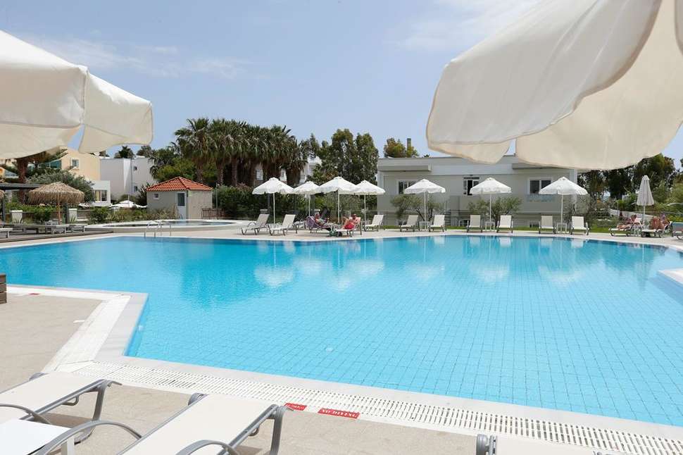 zwembad time to smile artemis in kos stad kos griekenland Zwembad van Time to Smile Artemis in Kos-Stad, Kos, Griekenland