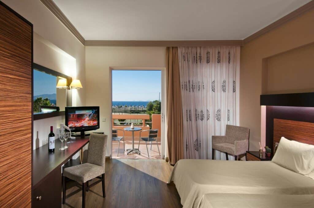 hotelkamer kipriotis village resort in psalidi kos griekenland Hotelkamer van Kipriotis Village Resort in Psalidi, Kos, Griekenland