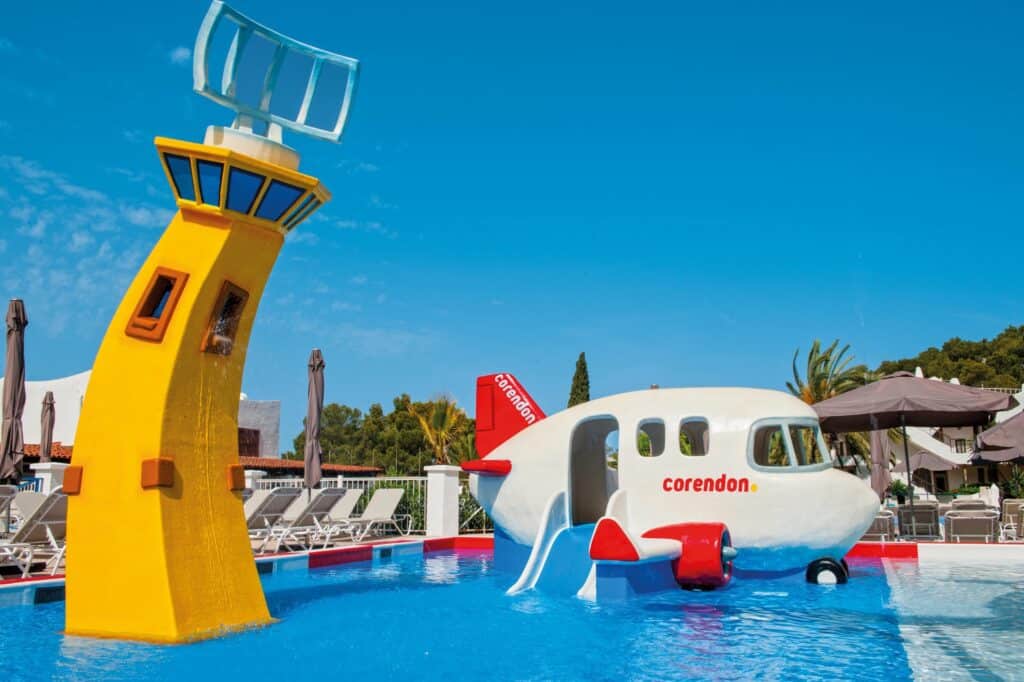 kinderbad marble stella maris ibiza in cala gracio ibiza spanje Kinderbad van Marble Stella Maris Ibiza in Cala Gracio, Ibiza, Spanje
