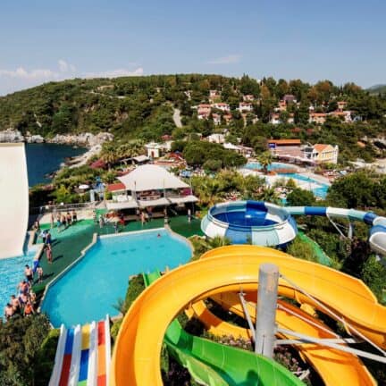 pine bay holiday resort in kusadasi noord egeische kust turkije