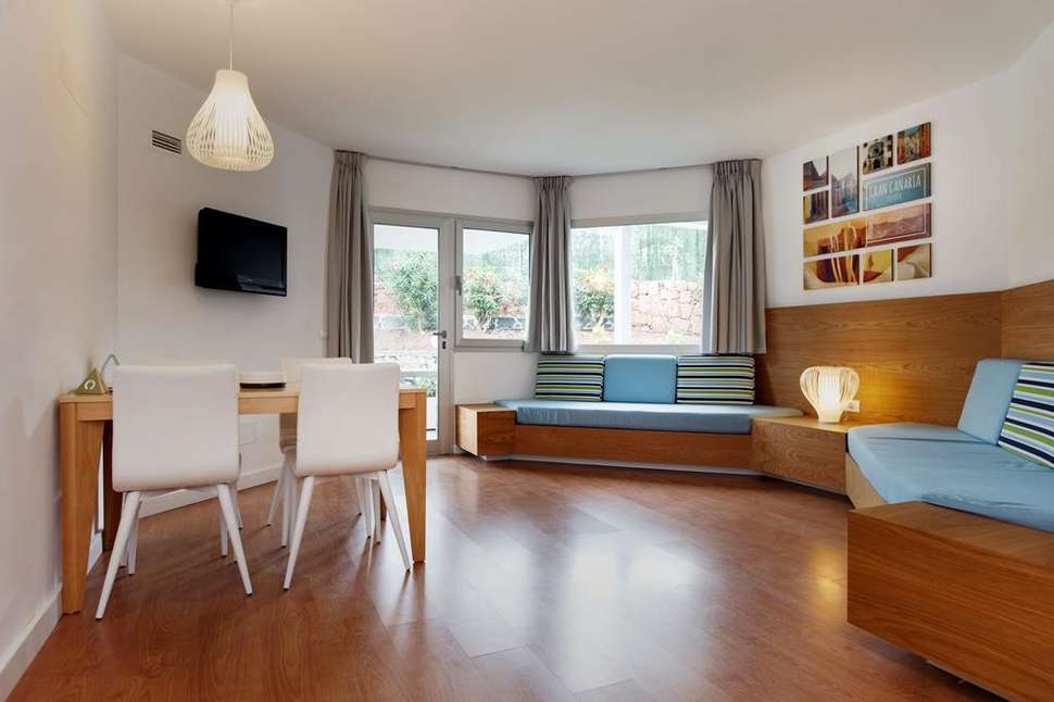 woonkamer time to smile terrazamar in playa del ingles gran canaria spanje Woonkamer van appartement van Time to Smile Terrazamar in Playa del Inglés, Gran Canaria, Spanje