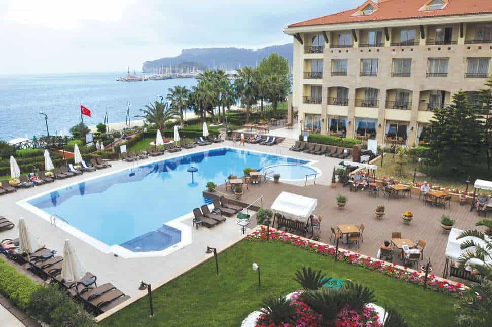 zwembad fame residence kemer spa in kemer turkse riviera turkije Zwembad van Fame Residence Kemer & Spa in Kemer, Turkse Rivièra, Turkije