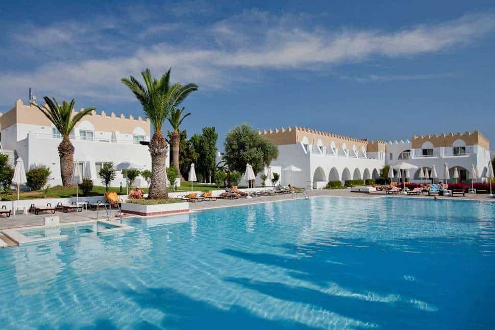 Zwembad van Platanista Hotel in Psalidi, Kos, Griekenland