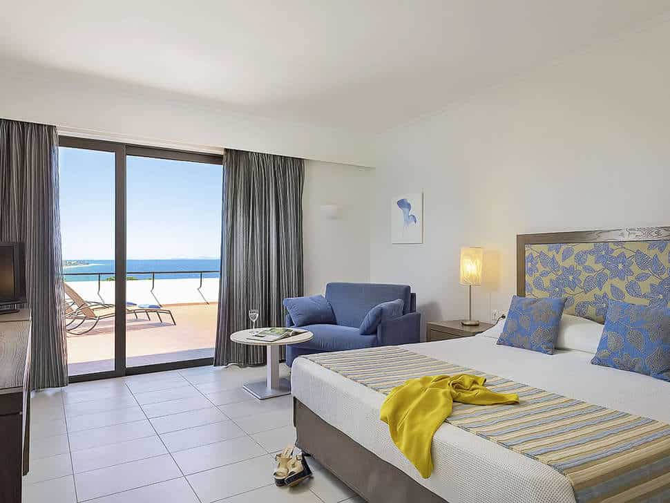 hotelkamer olympic palace resort in ixia rhodos griekenland Hotelkamer van Olympic Palace Resort in Ixiá, Rhodos, Griekenland