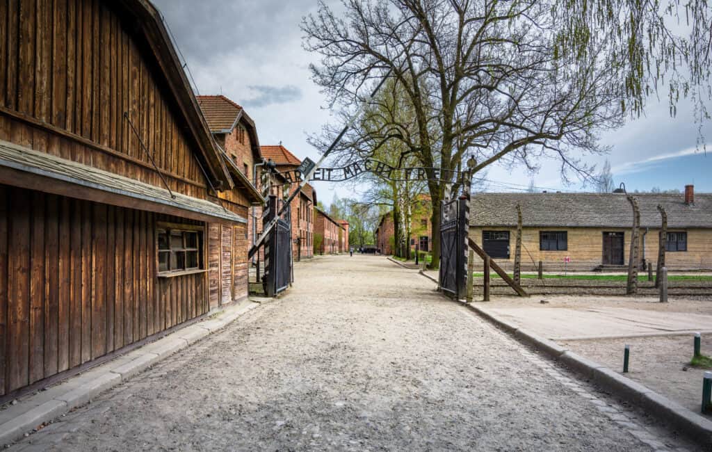 ingang concentratiekamp auschwitz auschwitz polen Ingang van concentratiekamp Auschwitz in Auschwitz, Polen