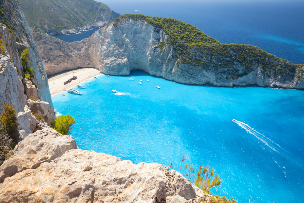 navagio bay bij agios sostis zakynthos griekenland Navagio Bay bij Agios Sostis op Zakynthos, Griekenland