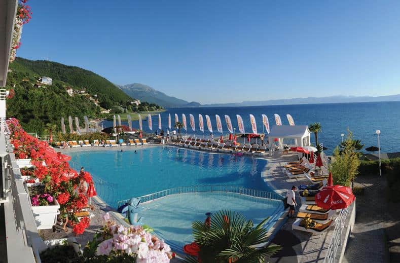 zwembad hotel granit in ohrid ohrid macedonie Zwembad van Hotel Granit in Ohrid, Ohrid, Macedonië