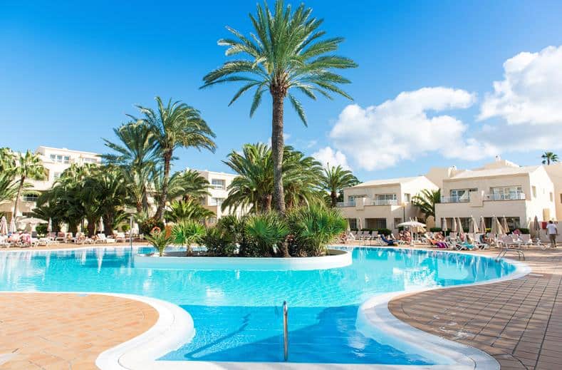 Zwembad van Riu Oliva Beach Resort in Corralejo, Fuerteventura, Spanje