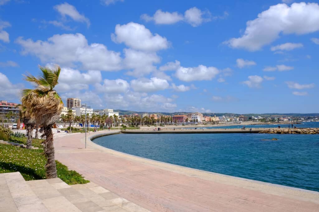 boulevard citavecchia italie Boulevard van Citavecchia in Italië