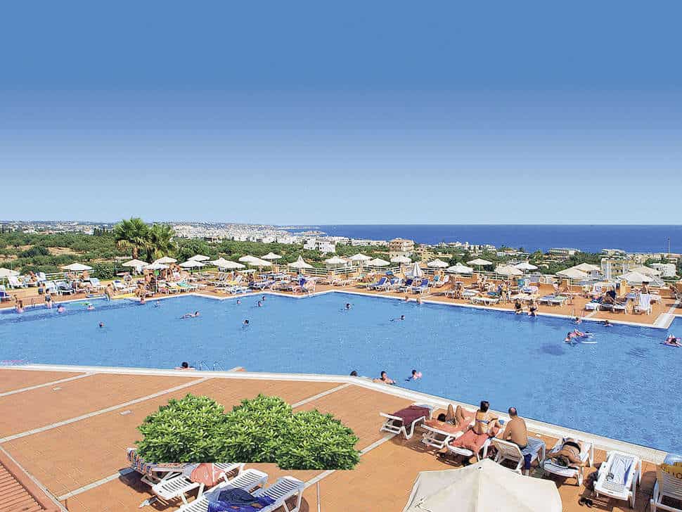 zwembad imperial belvedere in chersonissos kreta griekenland Zwembad van Imperial Belvedere in Chersonissos, Kreta, Griekenland