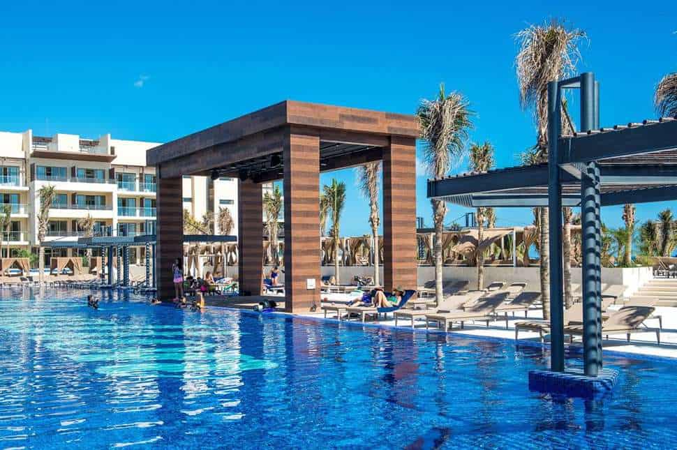 Zwembad van Royalton Riviera Cancun in Cancún, Quintana Roo, Mexico