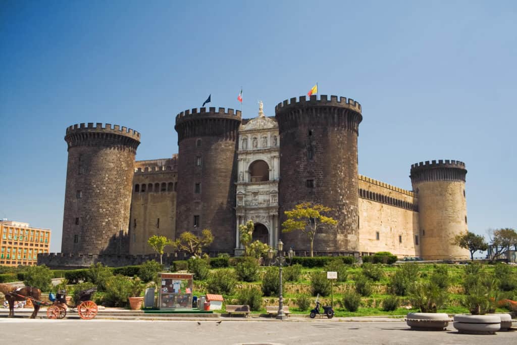 castel nuovo napels italie Castel Nuovo in Napels, Italië