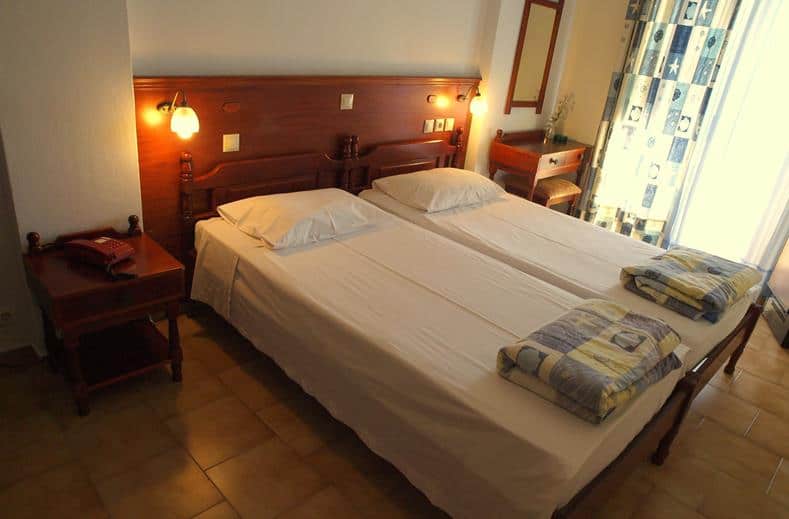 hotelkamer blue bay in karpathos stad karpathos griekenland Hotelkamer van Blue Bay in Karpathos-Stad, Karpathos, Griekenland