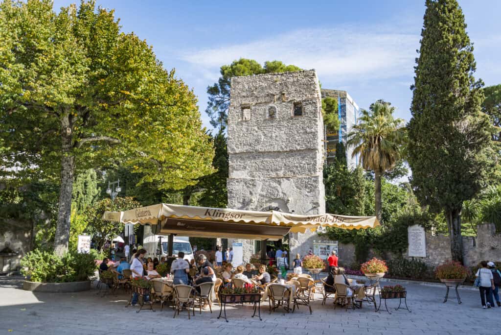 plein terras ravello Terras op het plein van Ravello