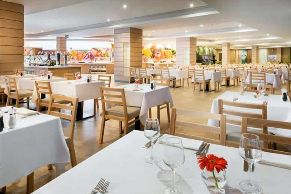 Restaurant van Elba Lanzarote Royal Village Resort in Playa Blanca, Lanzarote, Spanje