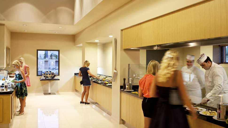 restaurant apollonion asterias resort spa in lixouri kefalonia griekenland Restaurant van Apollonion Asterias Resort & Spa in Lixouri, Kefalonia, Griekenland