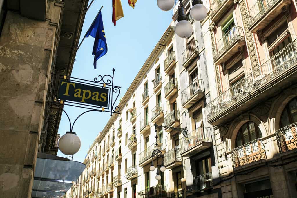tapas barcelona Tapas bar in Barcelona