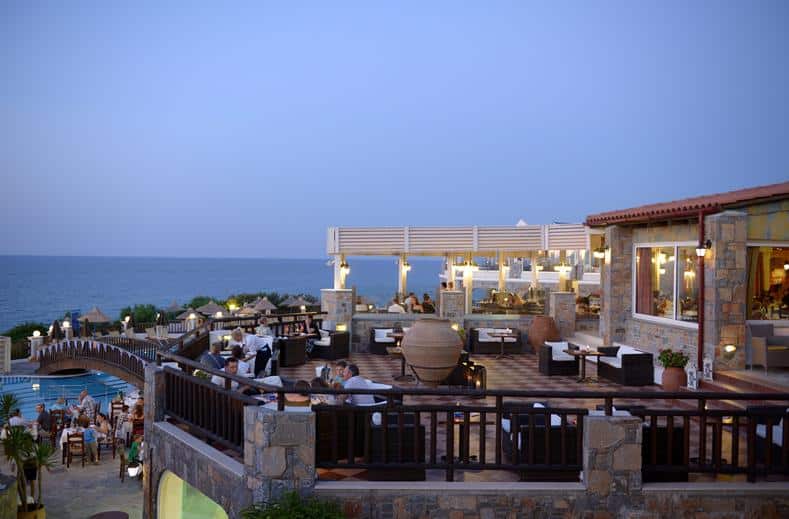terras wellness alexander bach stalis kreta griekenland Dineren op het terras