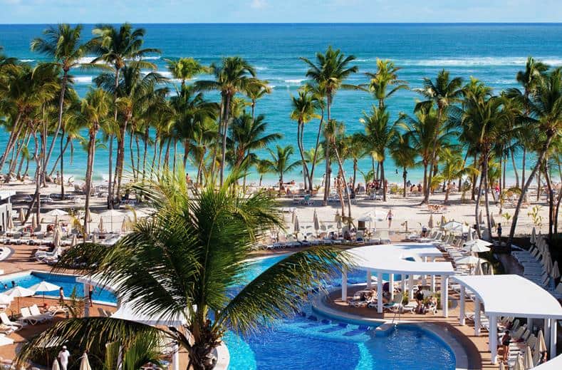 strand Riu palace bavaro punta cana dominicaanse republiek Strand van RIU Palace Bavaro in Punta Cana, Dominicaanse Republiek